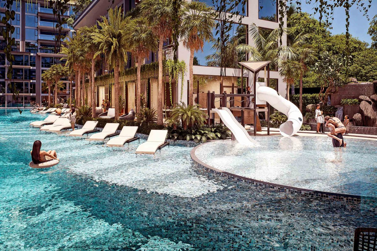 The Riviera Beverly Hills — family pool and waterslide